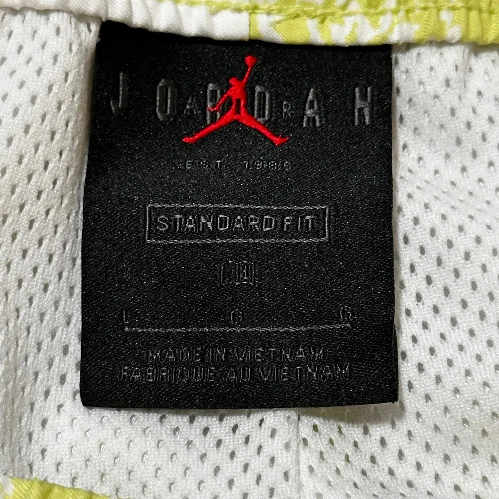 Jordan Flight Poolside Shorts Mens L Limelight Beach Streetwear Basketball